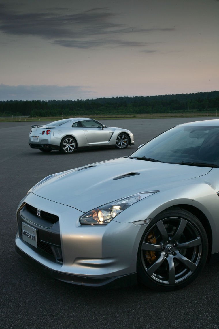2009 Nissan GT-R Picture